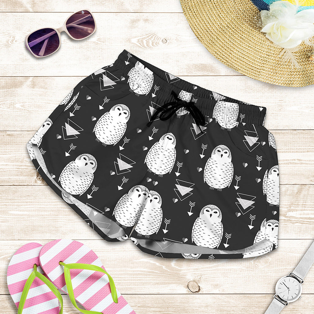 Cute White And Grey Owl Pattern Print Women's Shorts