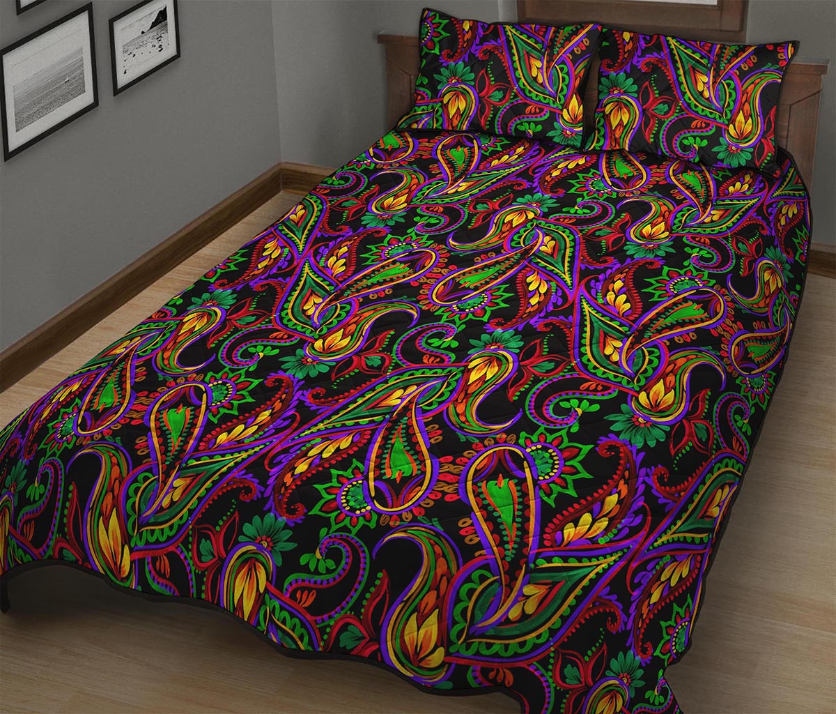 Dark Bohemian Paisley Pattern Print Quilt Bed Set
