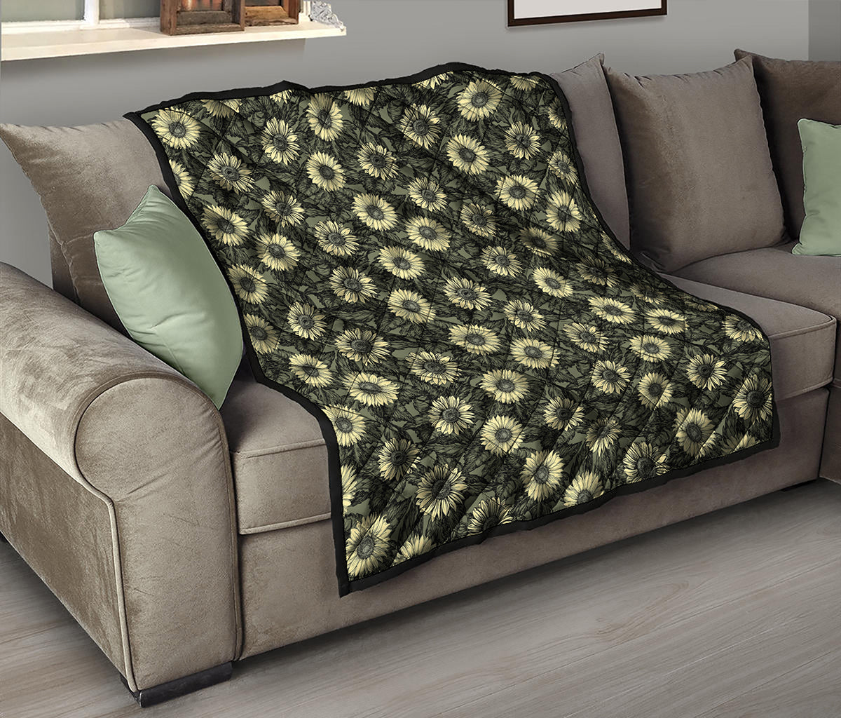 Dark Sunflower Pattern Print Quilt