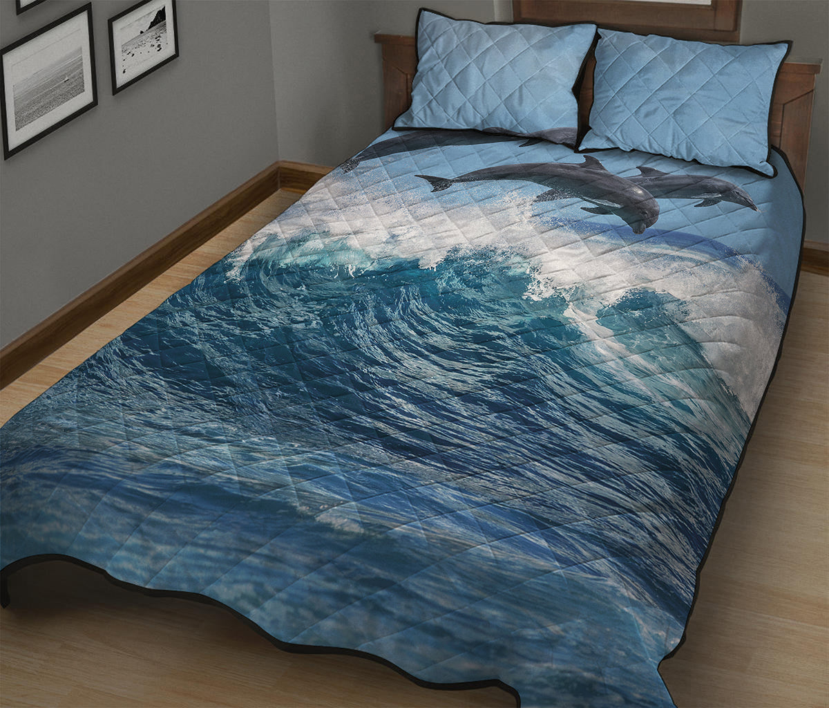 Dolphins Jumping Over Waves Print Quilt Bed Set
