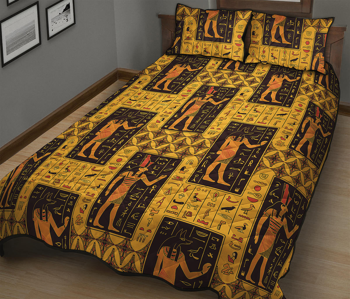 Egyptian Gods And Hieroglyphs Print Quilt Bed Set