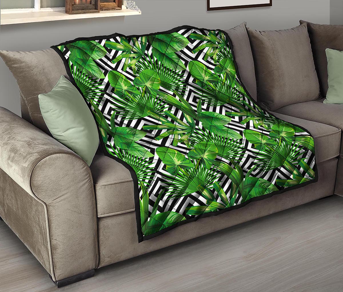 Exotic Tropical Leaves Pattern Print Quilt