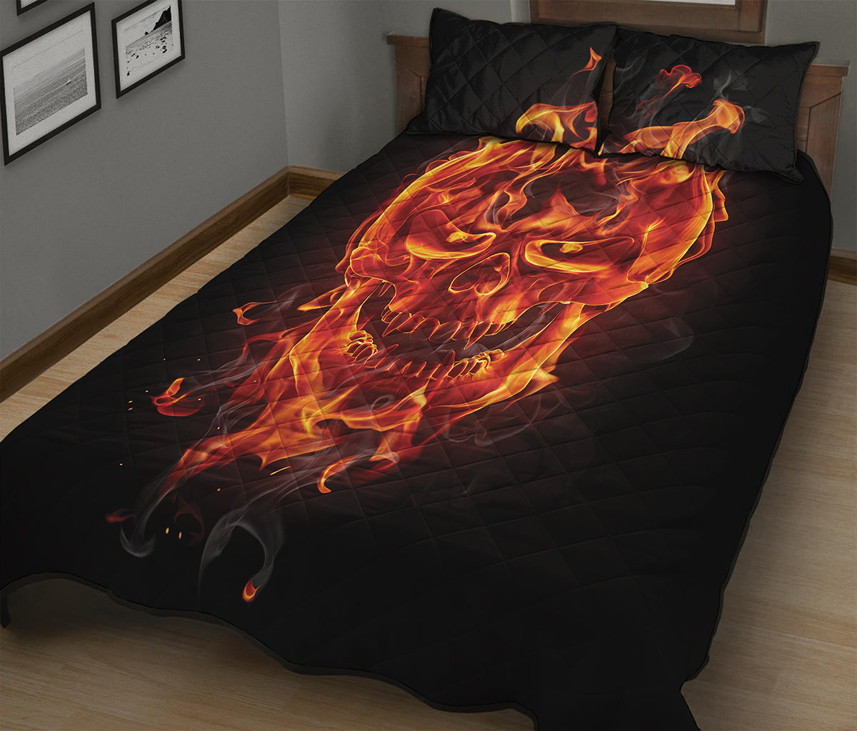 Flaming Evil Skull Print Quilt Bed Set