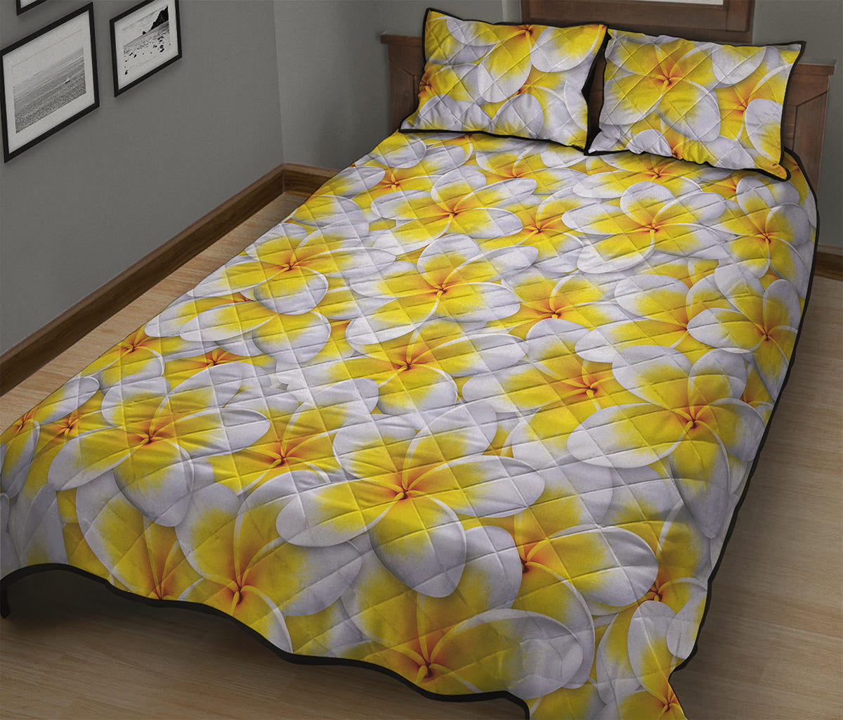 Frangipani Flower Print Quilt Bed Set