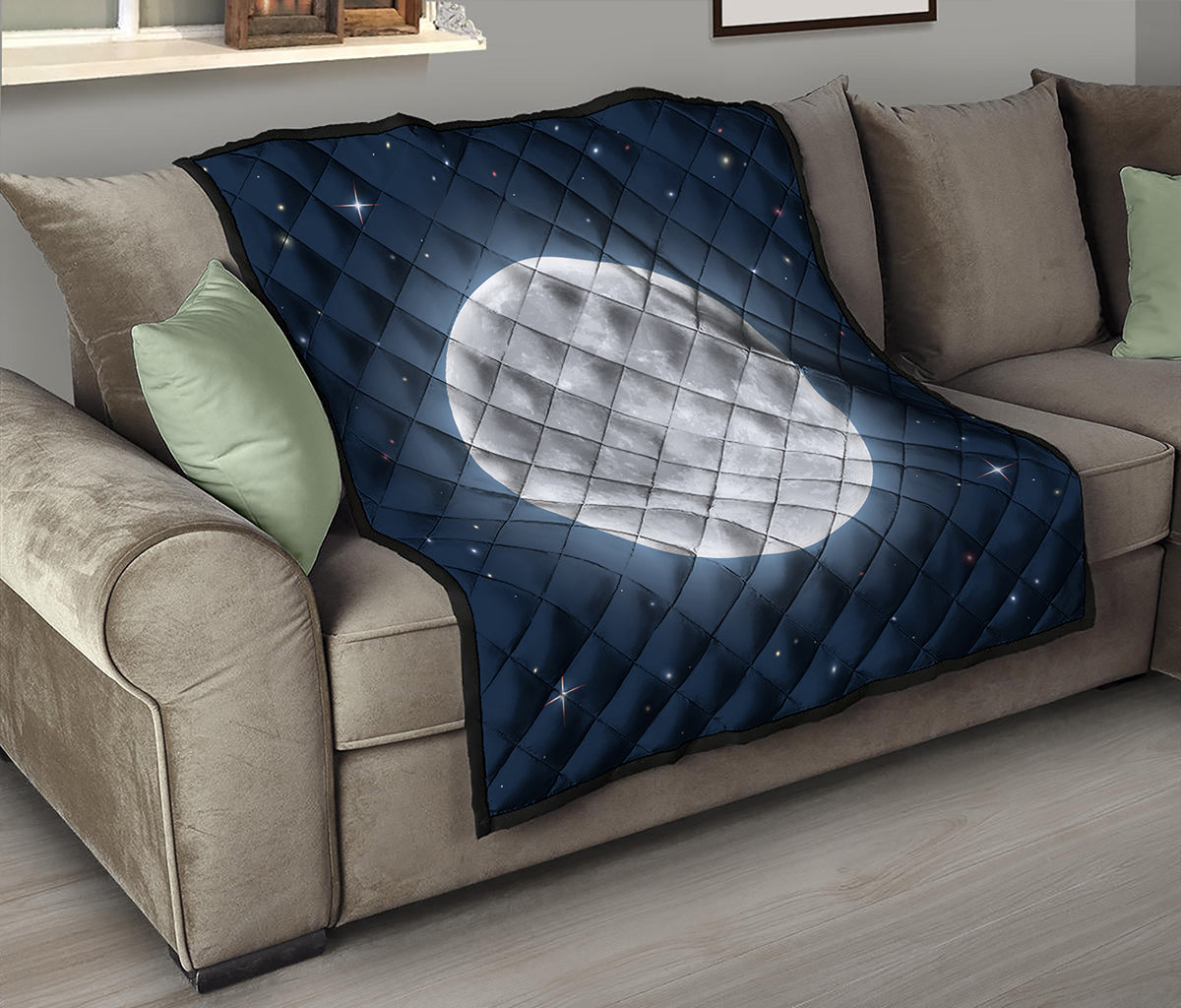 Full Moon Print Quilt