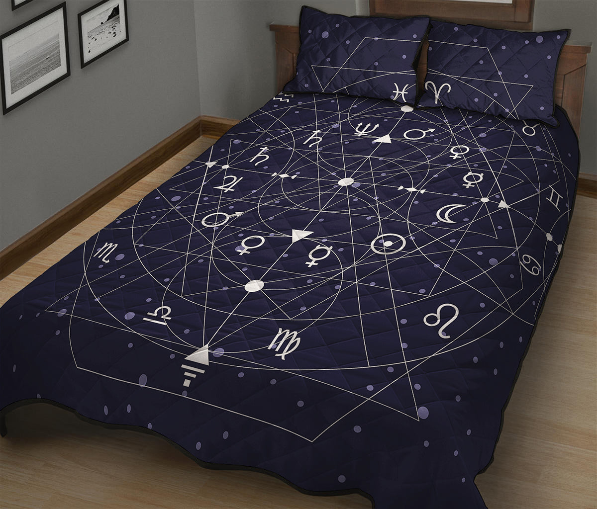Geometric Moon Phase Print Quilt Bed Set
