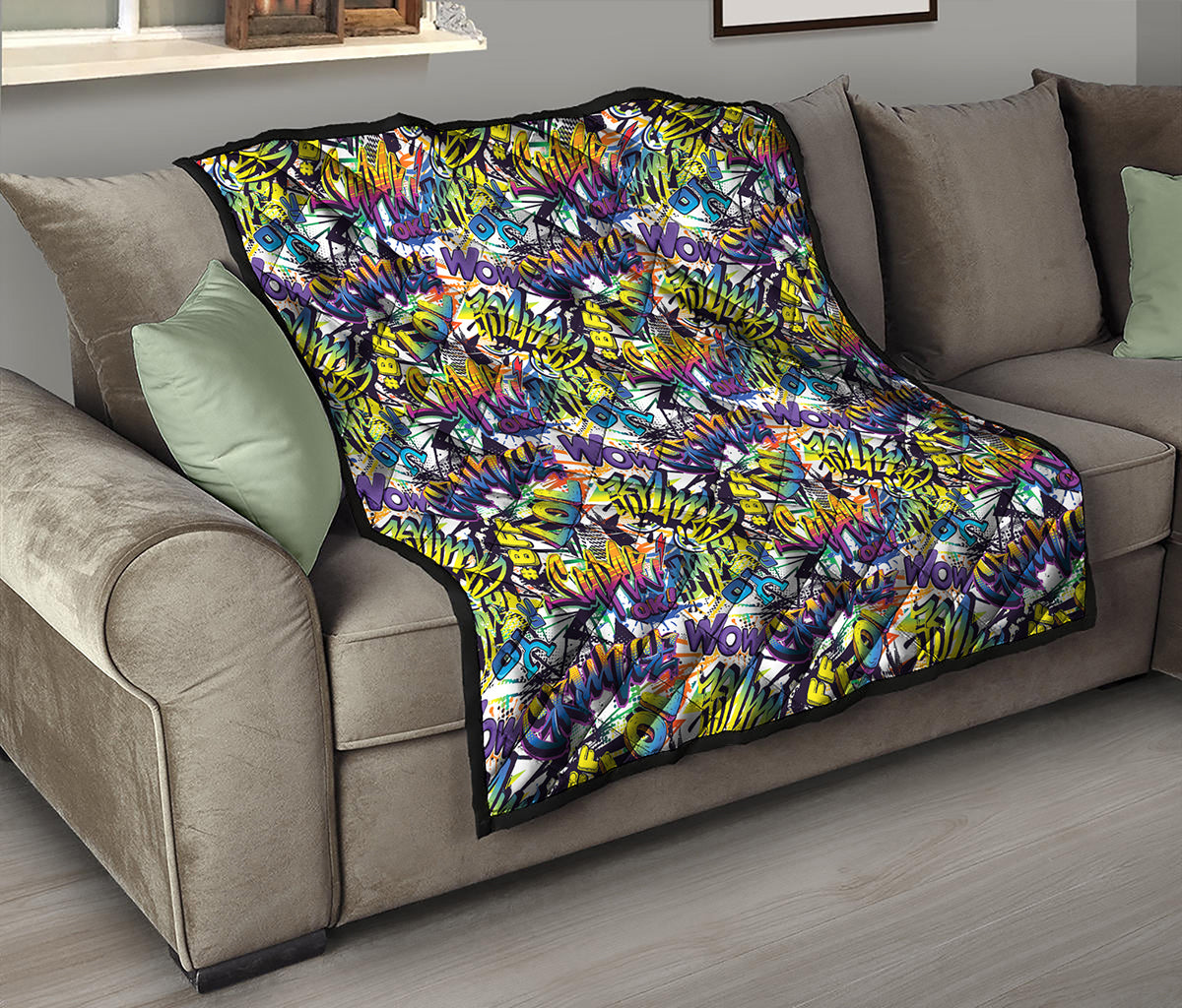Graffiti Text Pattern Print Quilt