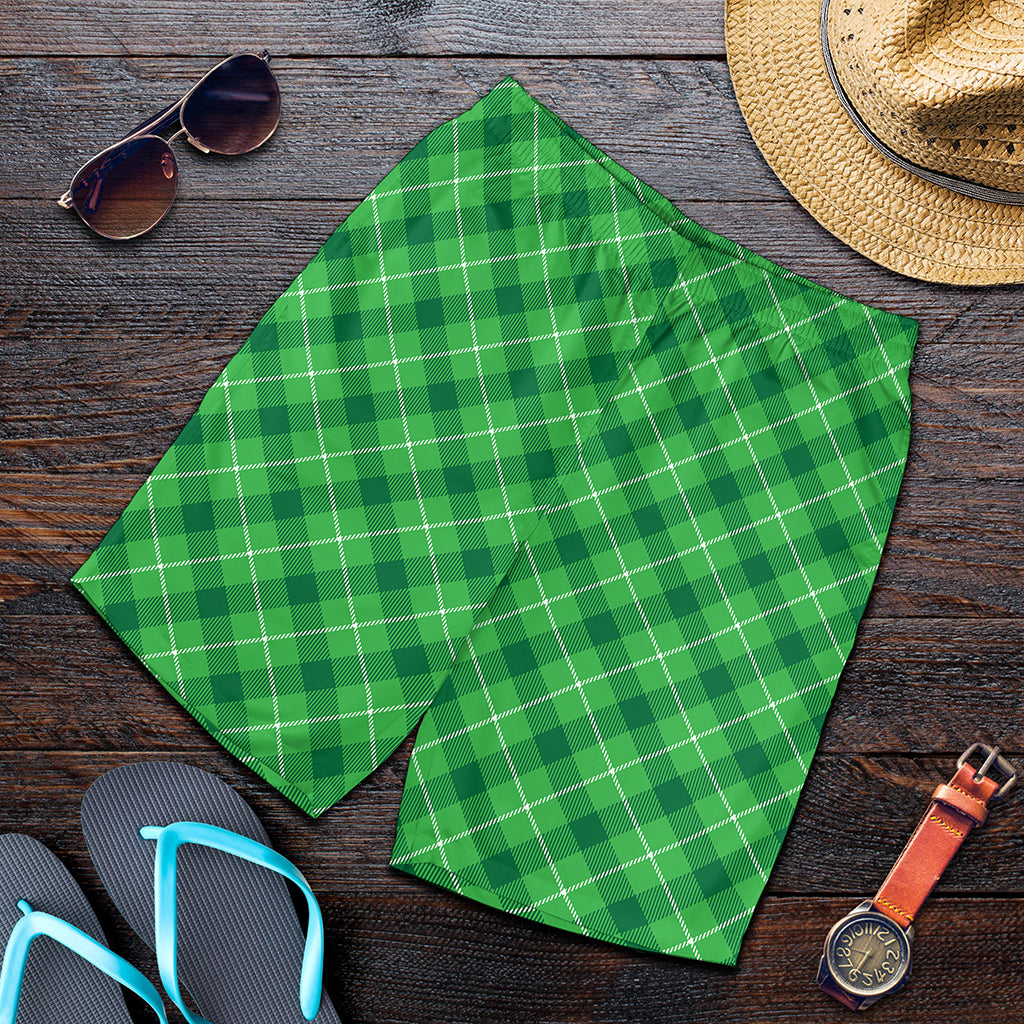 Green And White Plaid Pattern Print Men's Shorts