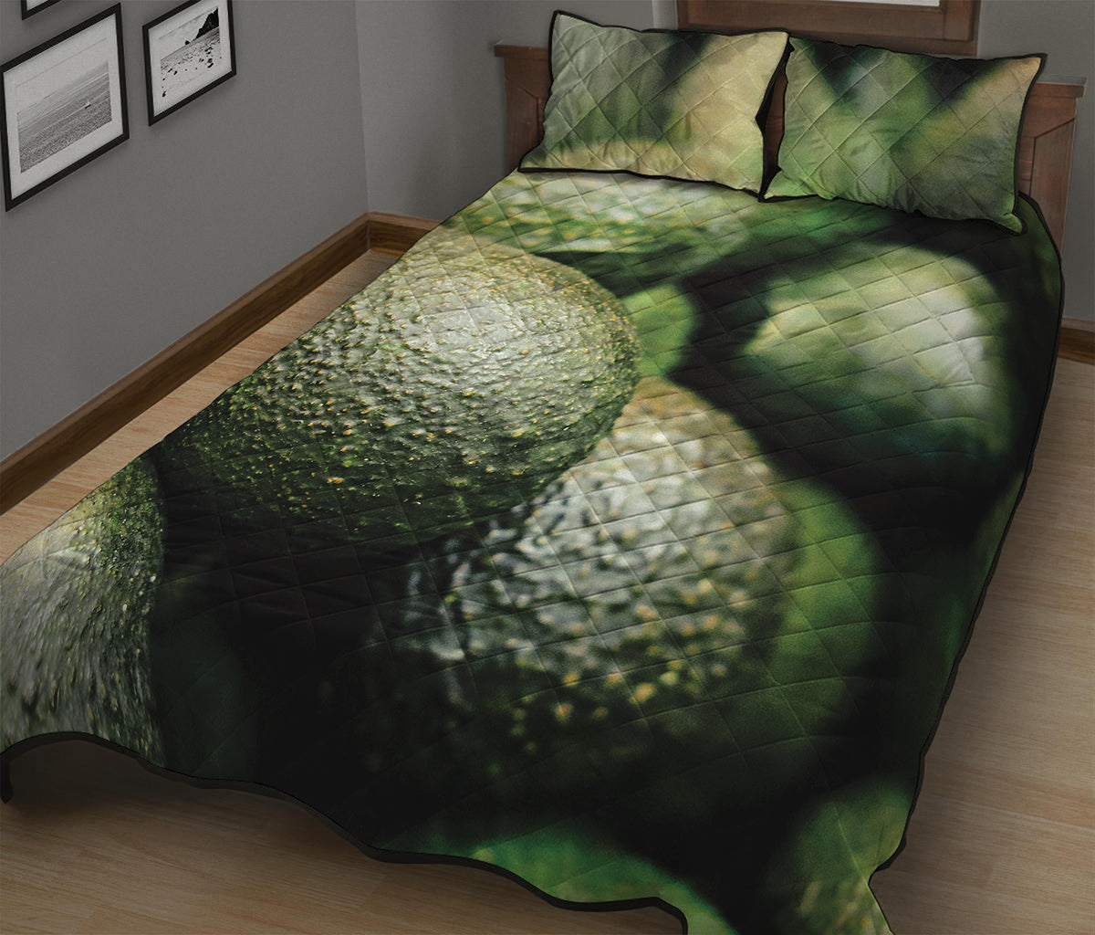 Green Avocado Print Quilt Bed Set