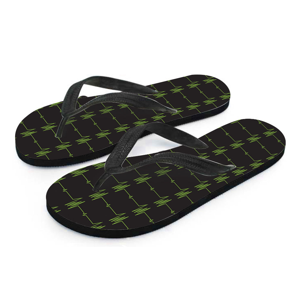 Green Heartbeat Pattern Print Flip Flops