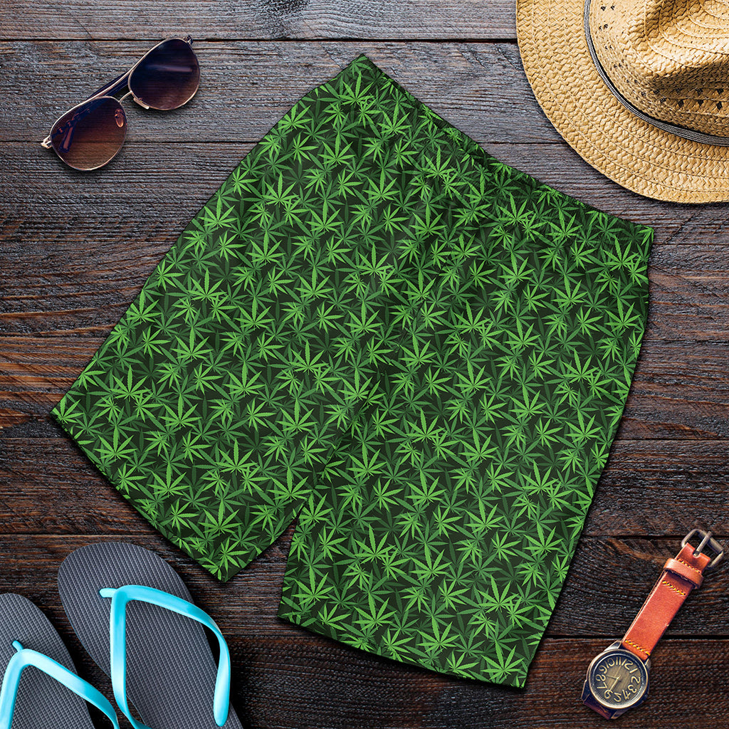 Green Pot Leaf Pattern Print Men's Shorts