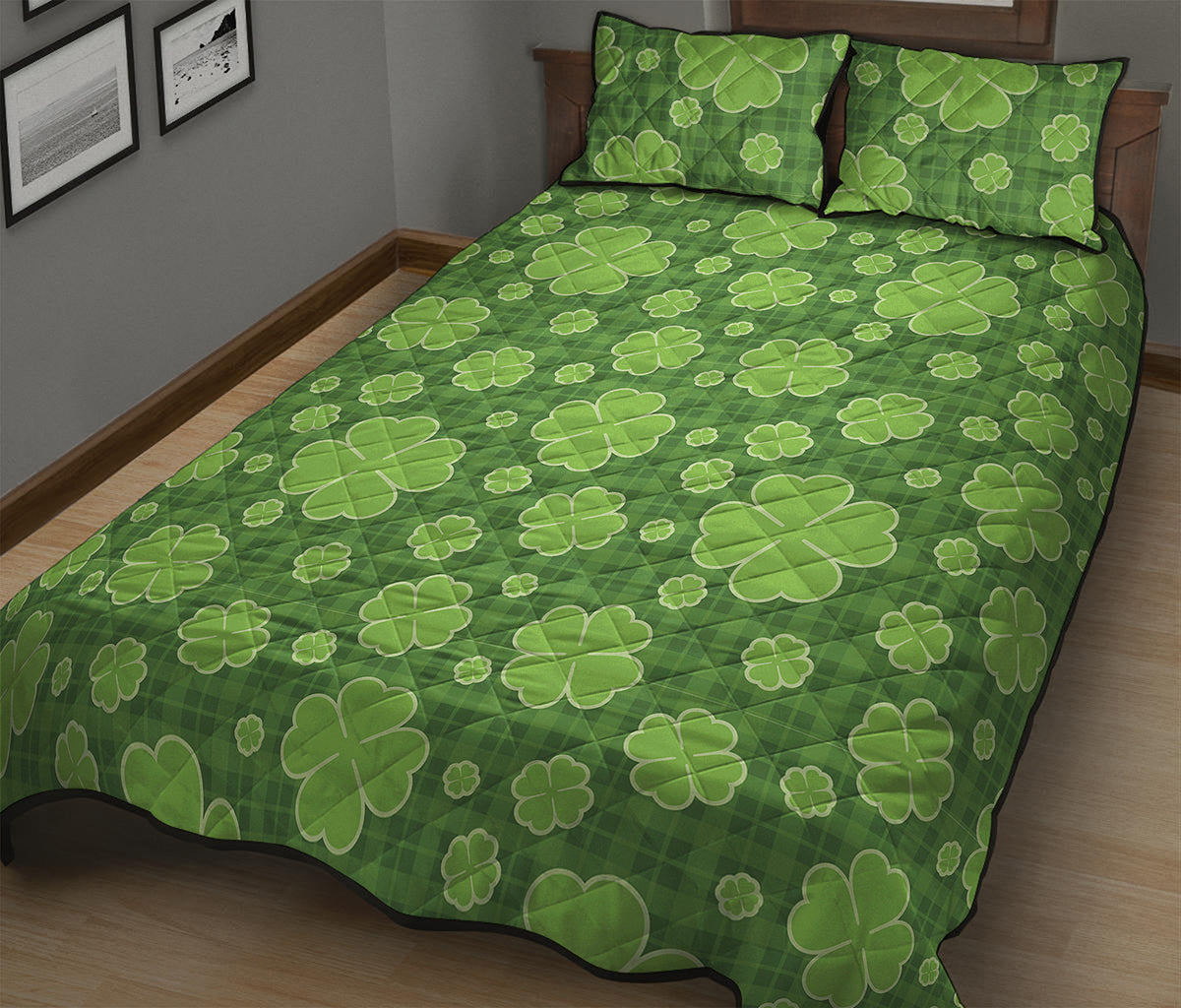 Green Shamrock Plaid Pattern Print Quilt Bed Set