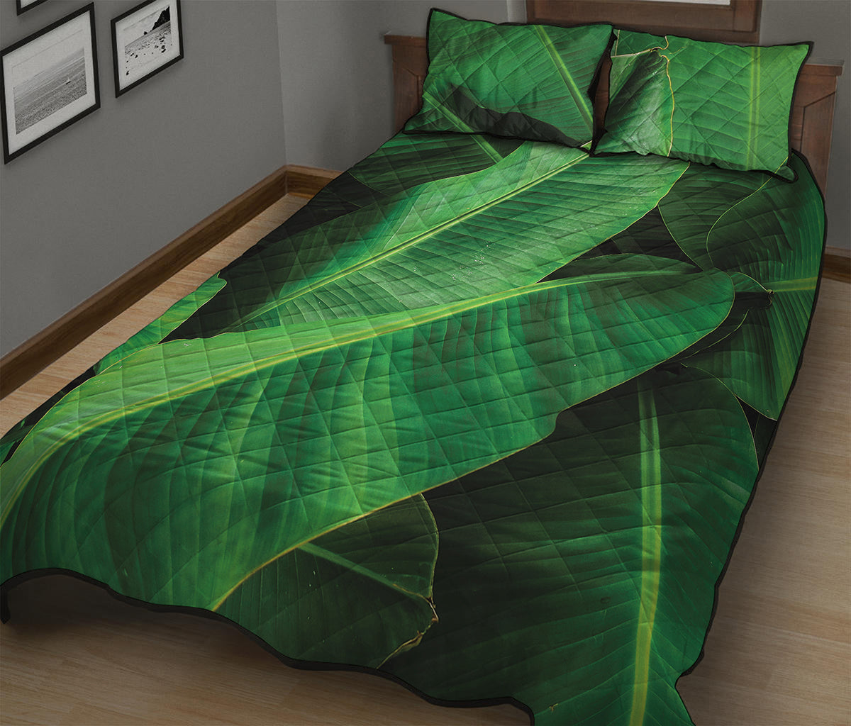 Green Tropical Banana Palm Leaf Print Quilt Bed Set