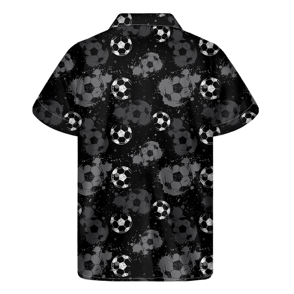 Grunge Soccer Ball Pattern Print Men's Short Sleeve Shirt
