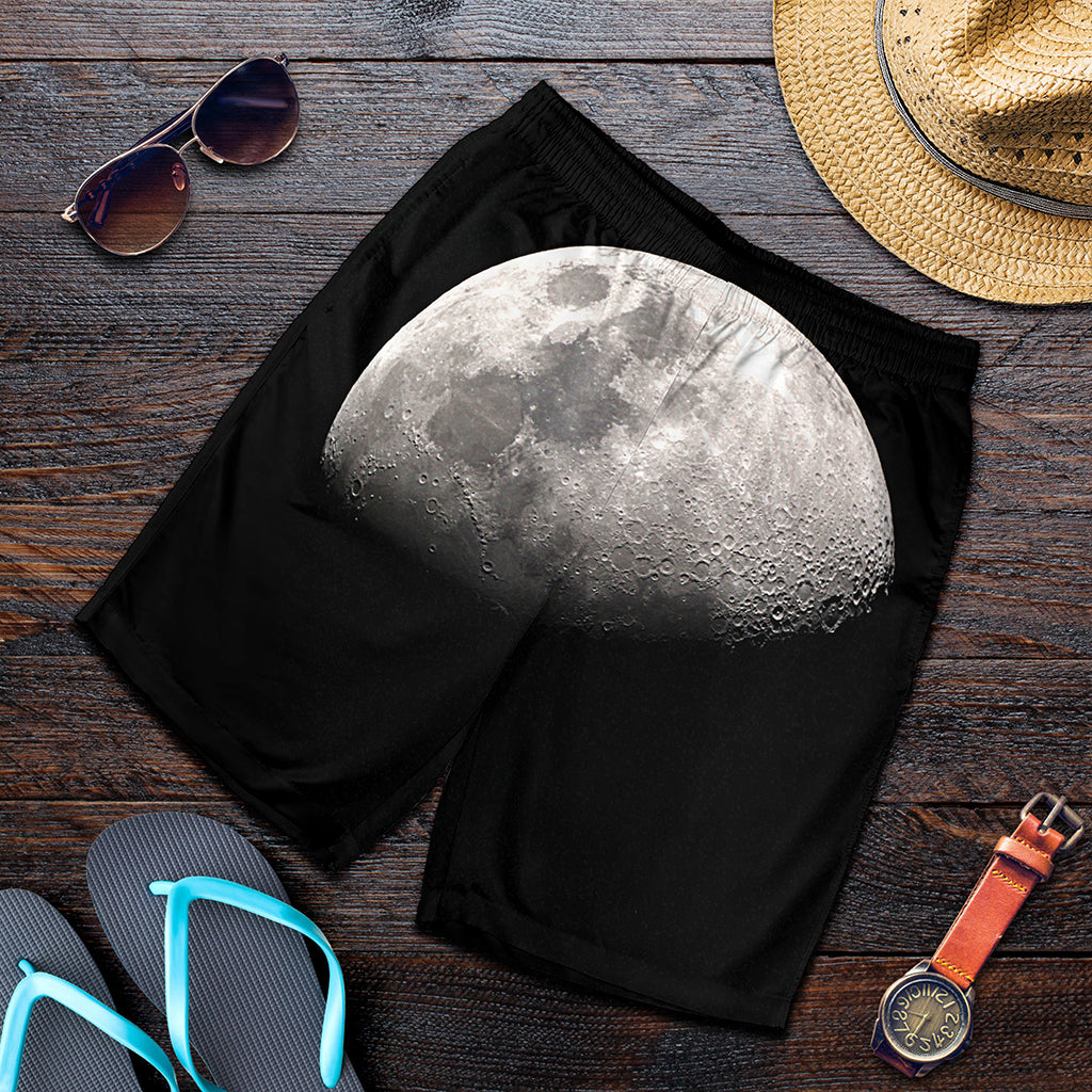 Half Moon Print Men's Shorts