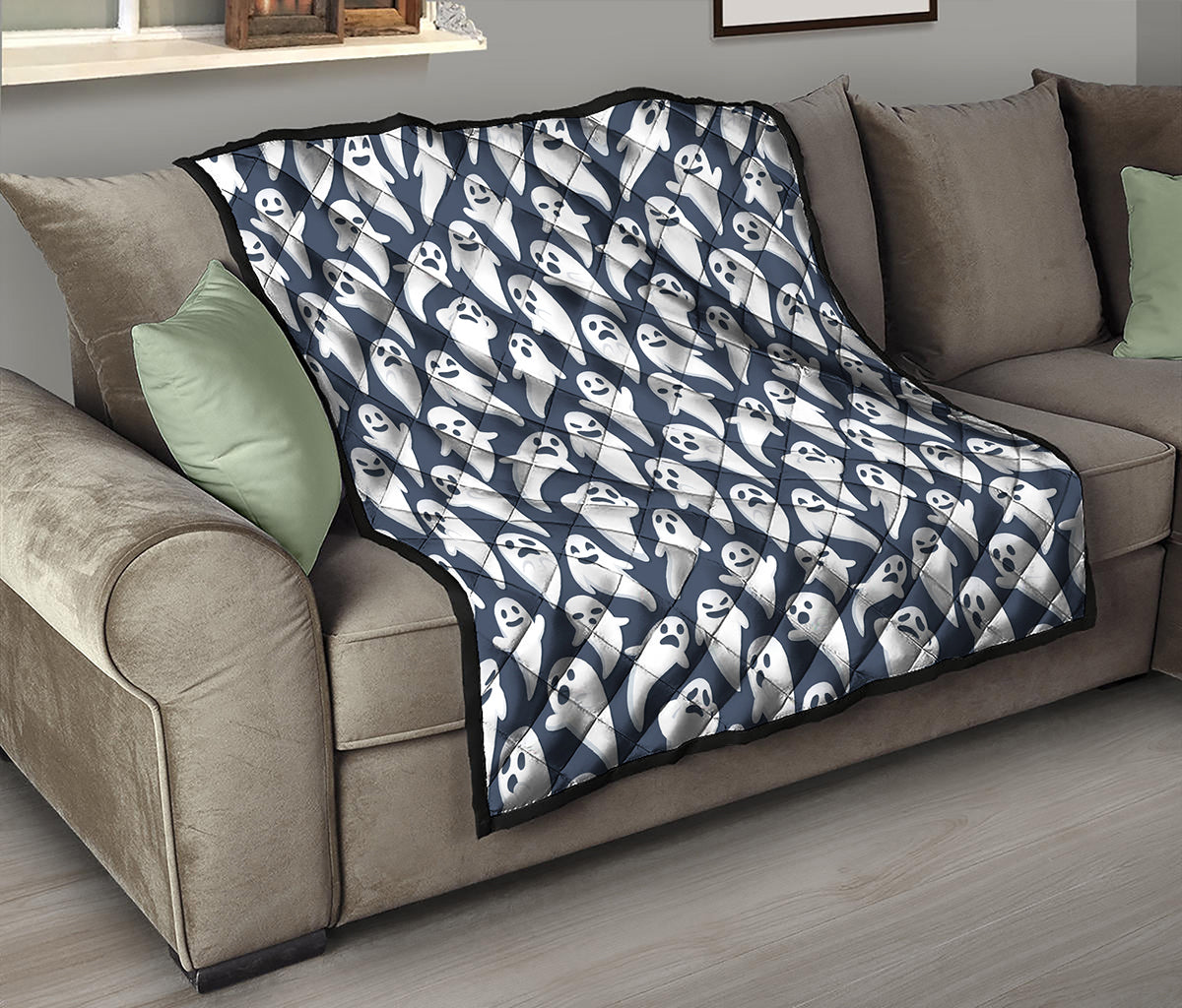 Halloween Ghost Pattern Print Quilt