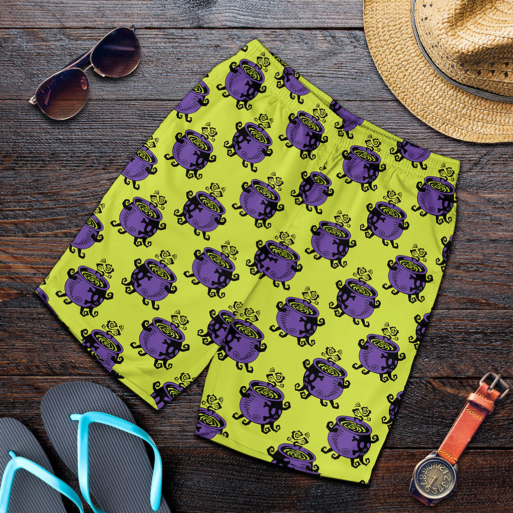 Halloween Witch Cauldron Pattern Print Men's Shorts