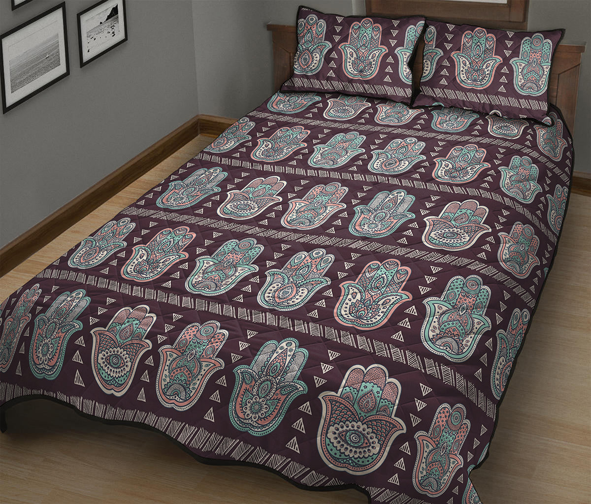 Hamsa Symbol Pattern Print Quilt Bed Set