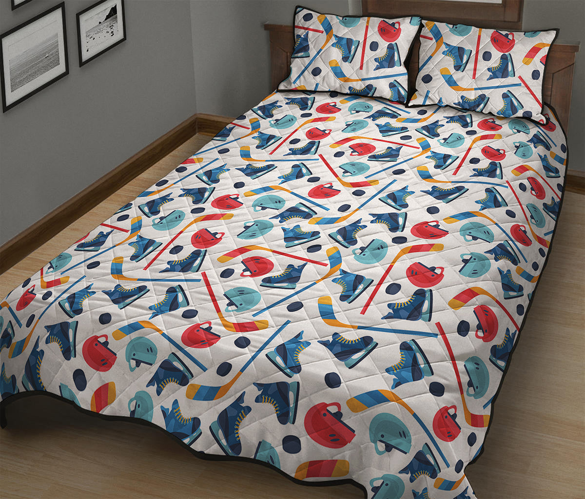 Hockey Equipment Pattern Print Quilt Bed Set