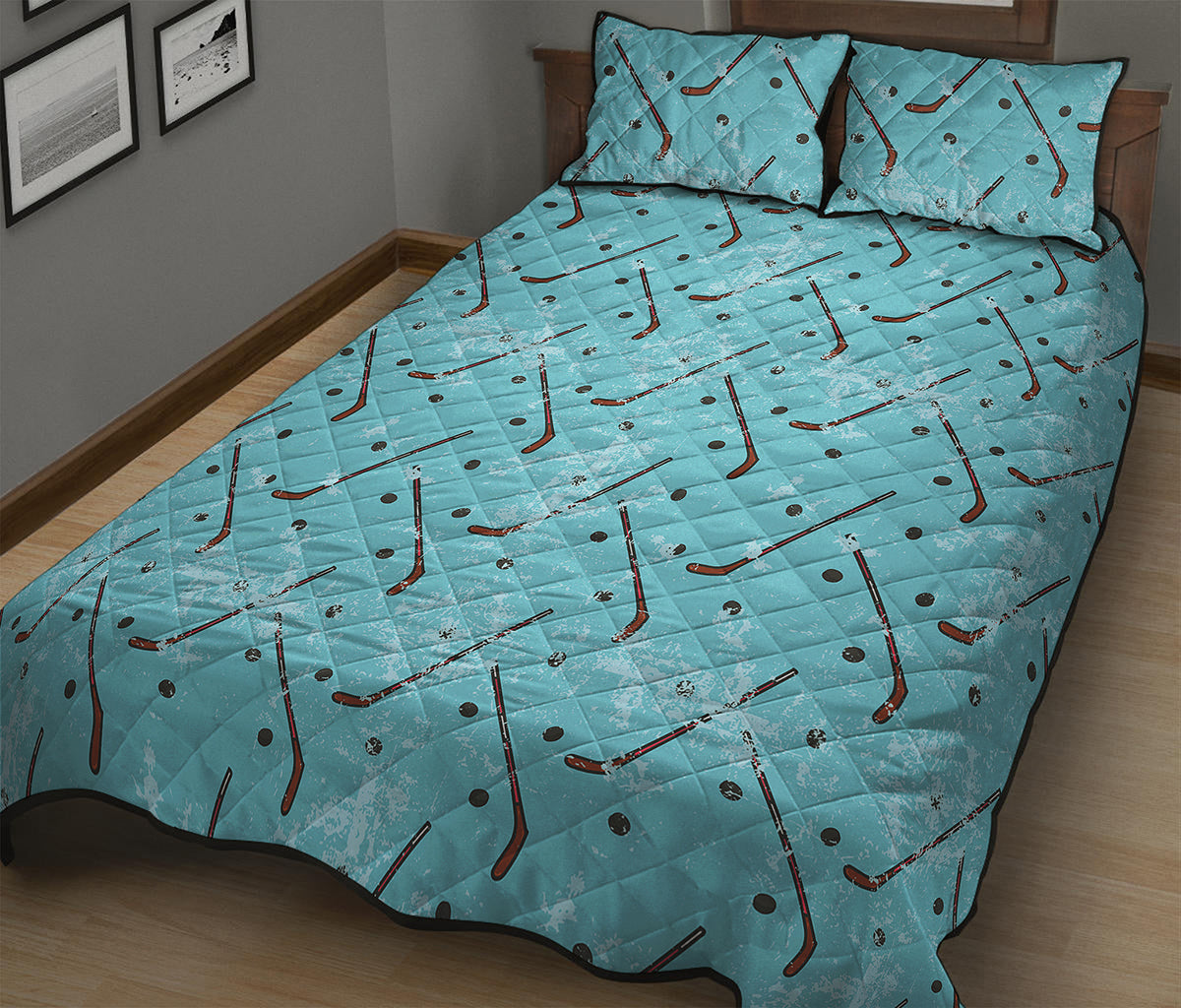 Hockey Stick And Puck Pattern Print Quilt Bed Set