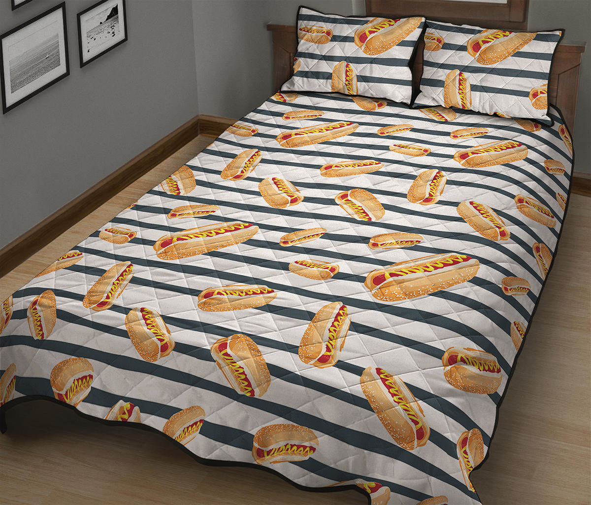 Hot Dog Striped Pattern Print Quilt Bed Set