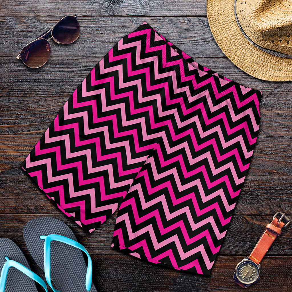 Hot Pink And Black Chevron Pattern Print Men's Shorts