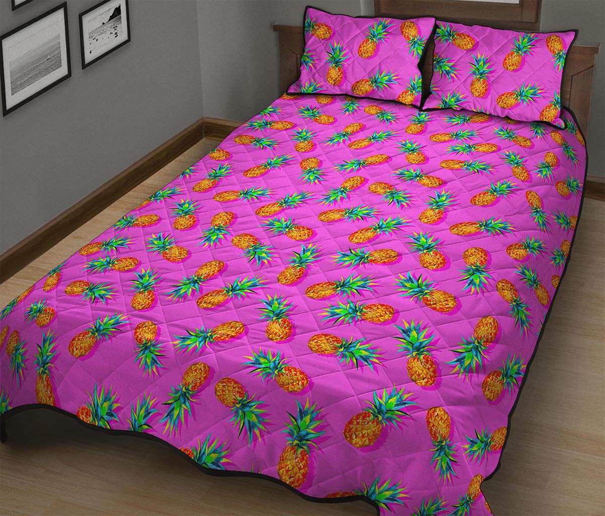 Hot Pink Pineapple Pattern Print Quilt Bed Set