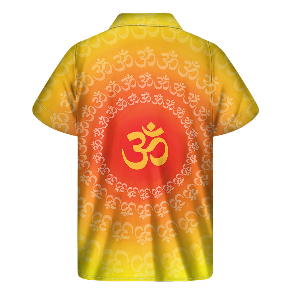 Indian Om Sign Print Men's Short Sleeve Shirt