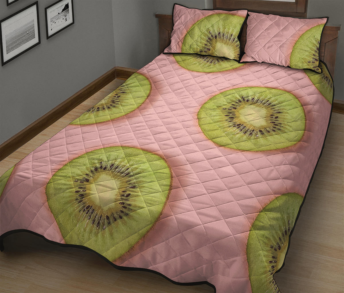 Kiwi Slices Pattern Print Quilt Bed Set