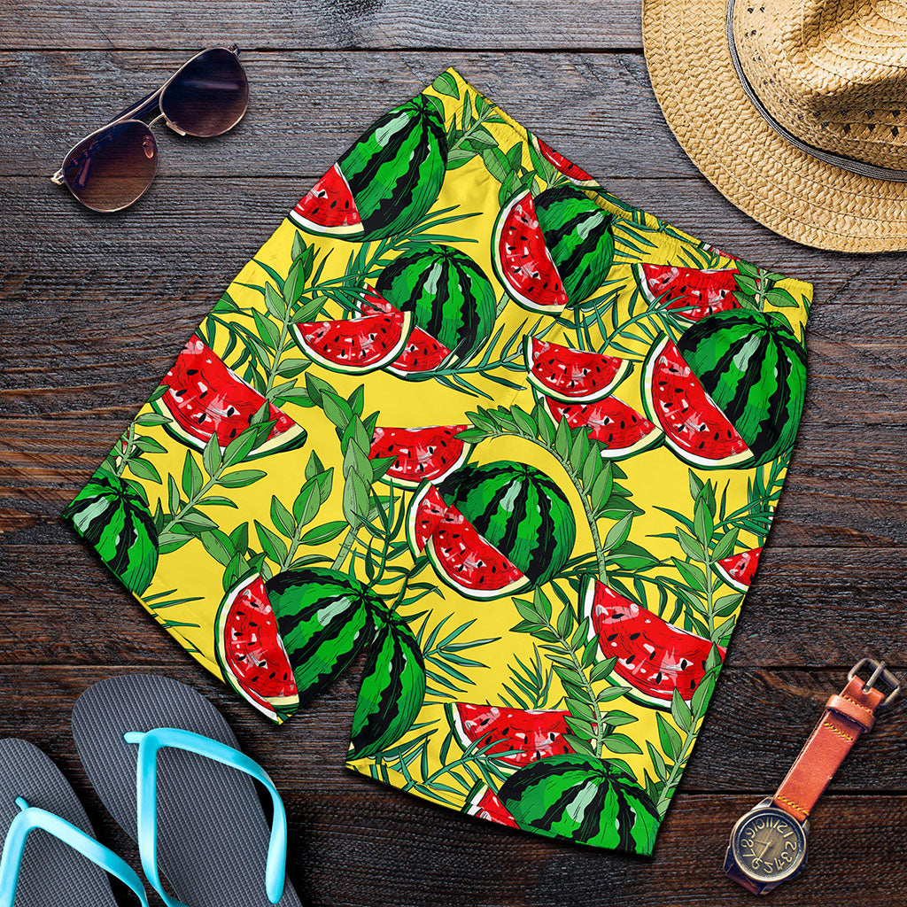 Leaf Watermelon Pieces Pattern Print Men's Shorts
