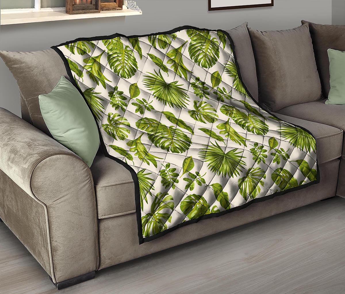 Light Tropical Leaf Pattern Print Quilt