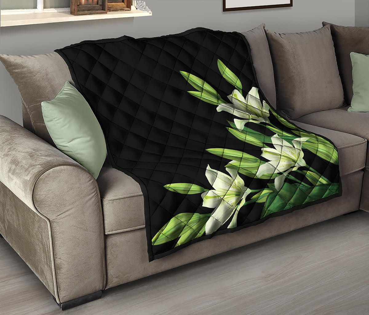 Lily Floral Print Quilt