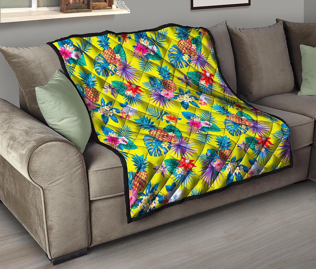 Lime Hawaiian Pineapple Pattern Print Quilt