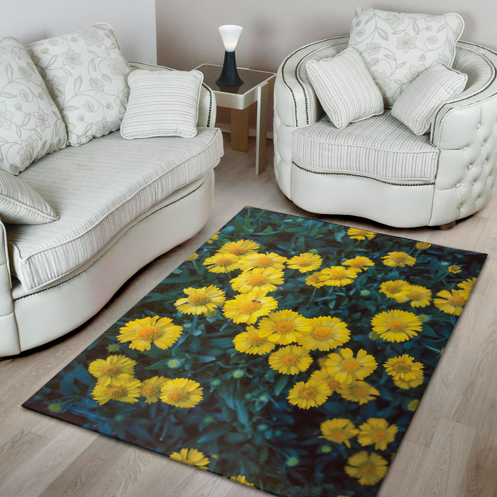 Little Yellow Daisy Print Area Rug