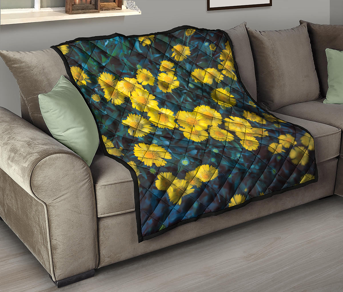 Little Yellow Daisy Print Quilt