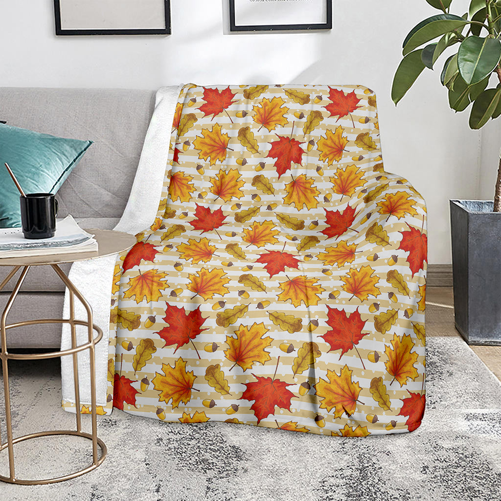 Maple And Oak Pattern Print Blanket
