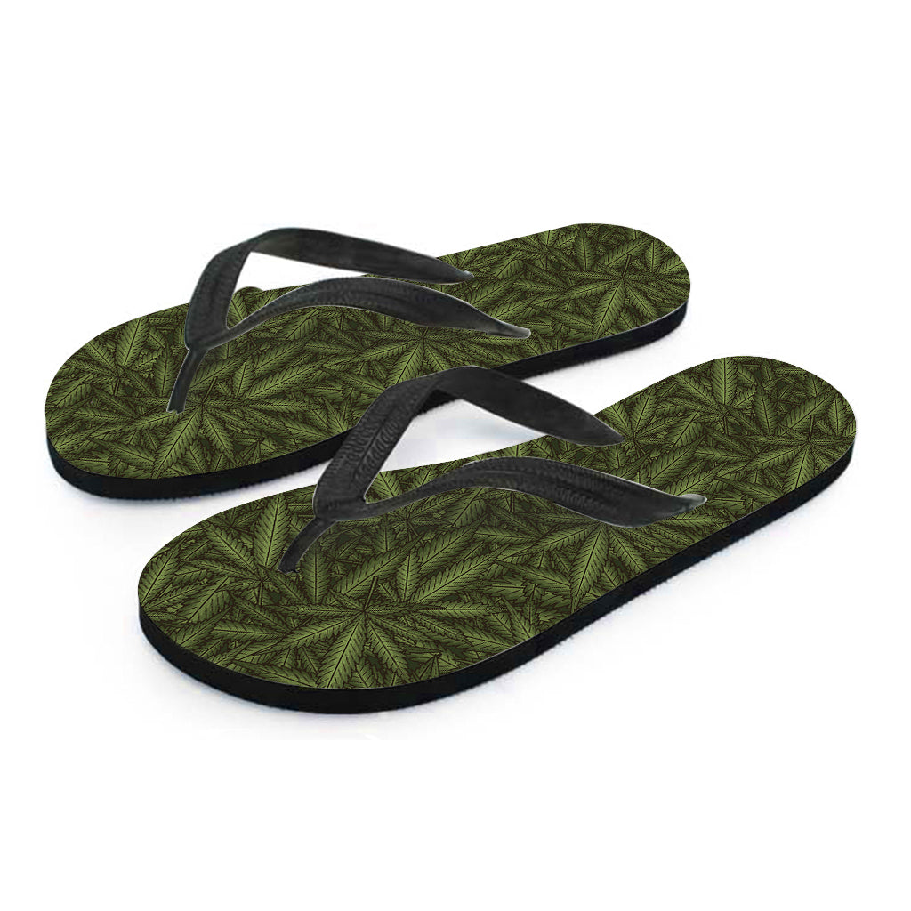 Marijuana Leaf Pattern Print Flip Flops