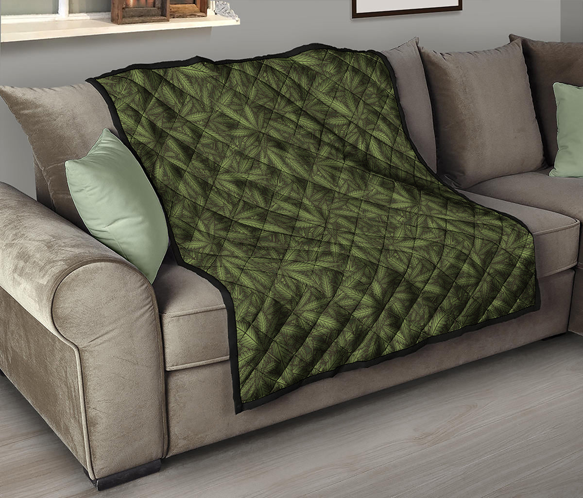 Marijuana Leaf Pattern Print Quilt