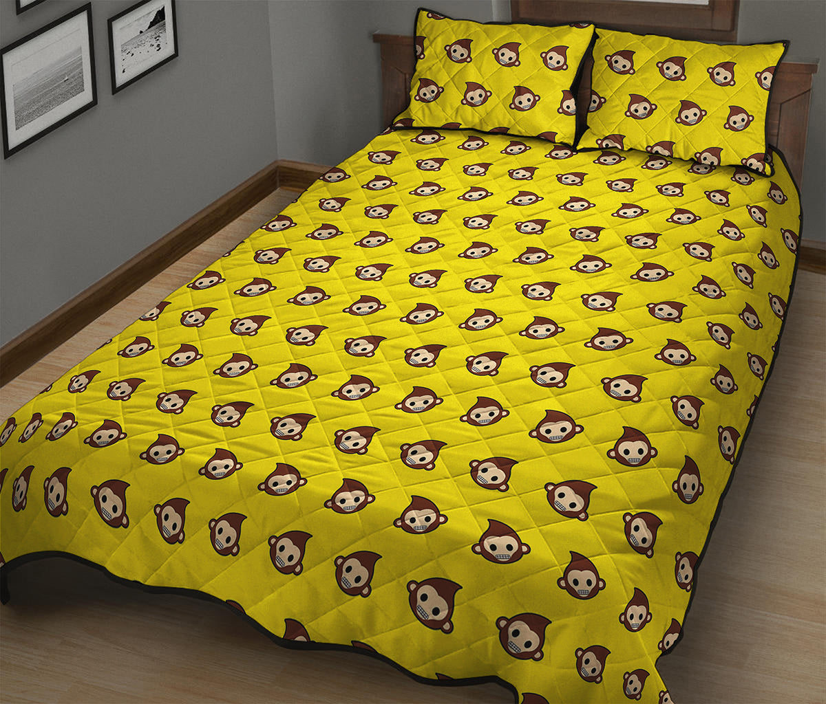 Monkey Emoji Pattern Print Quilt Bed Set