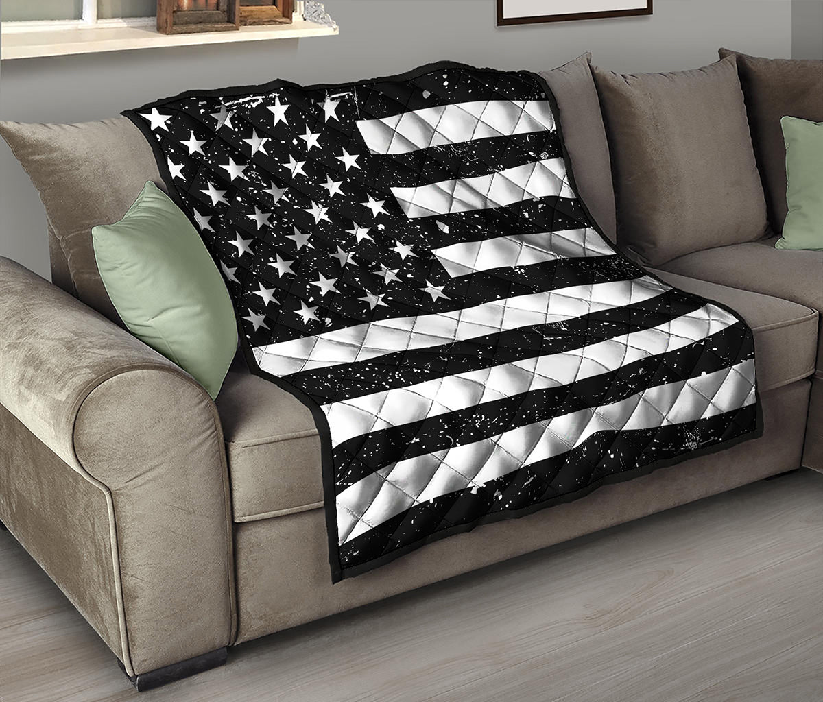 Monochrome Grunge American Flag Print Quilt