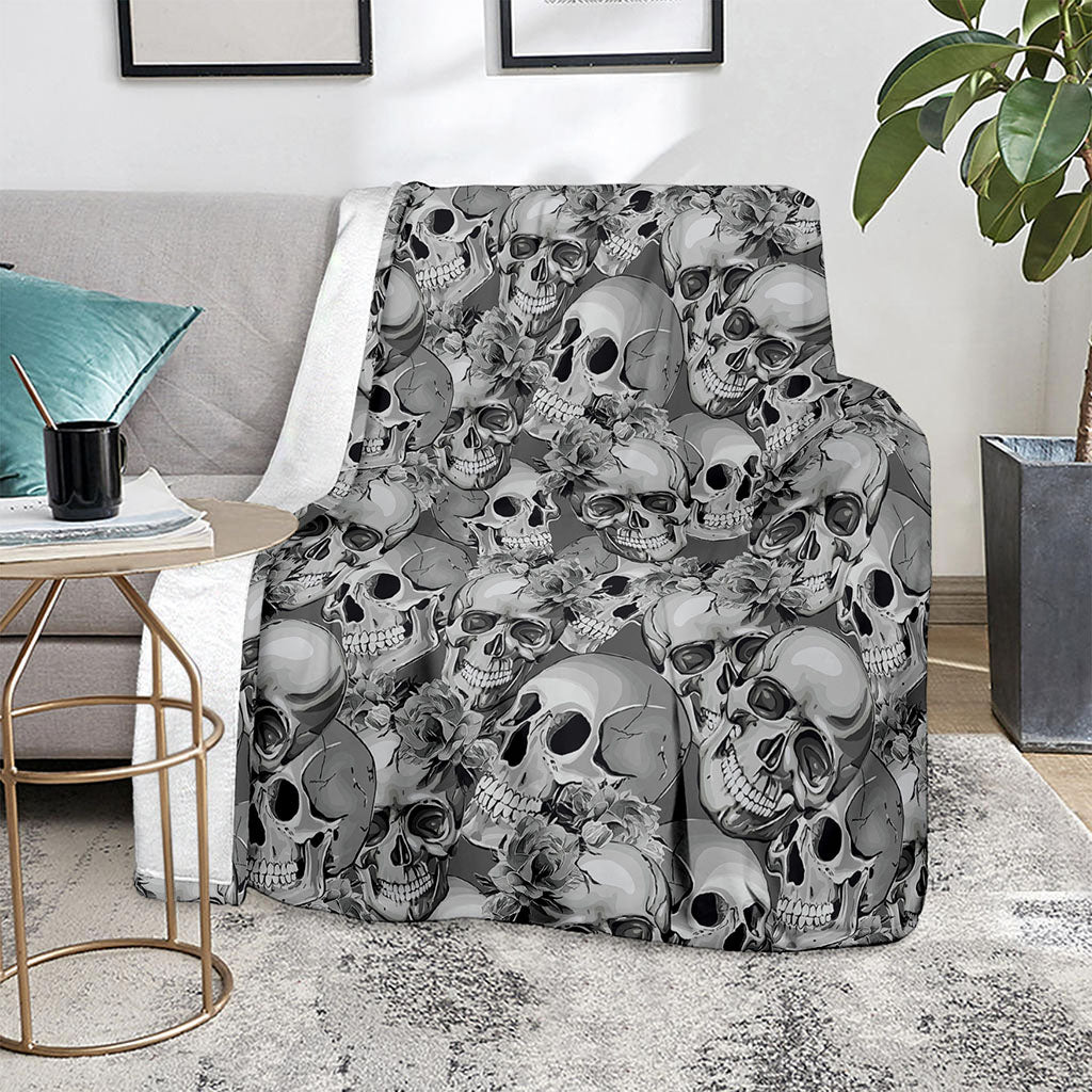 Monochrome Skull Flowers Pattern Print Blanket