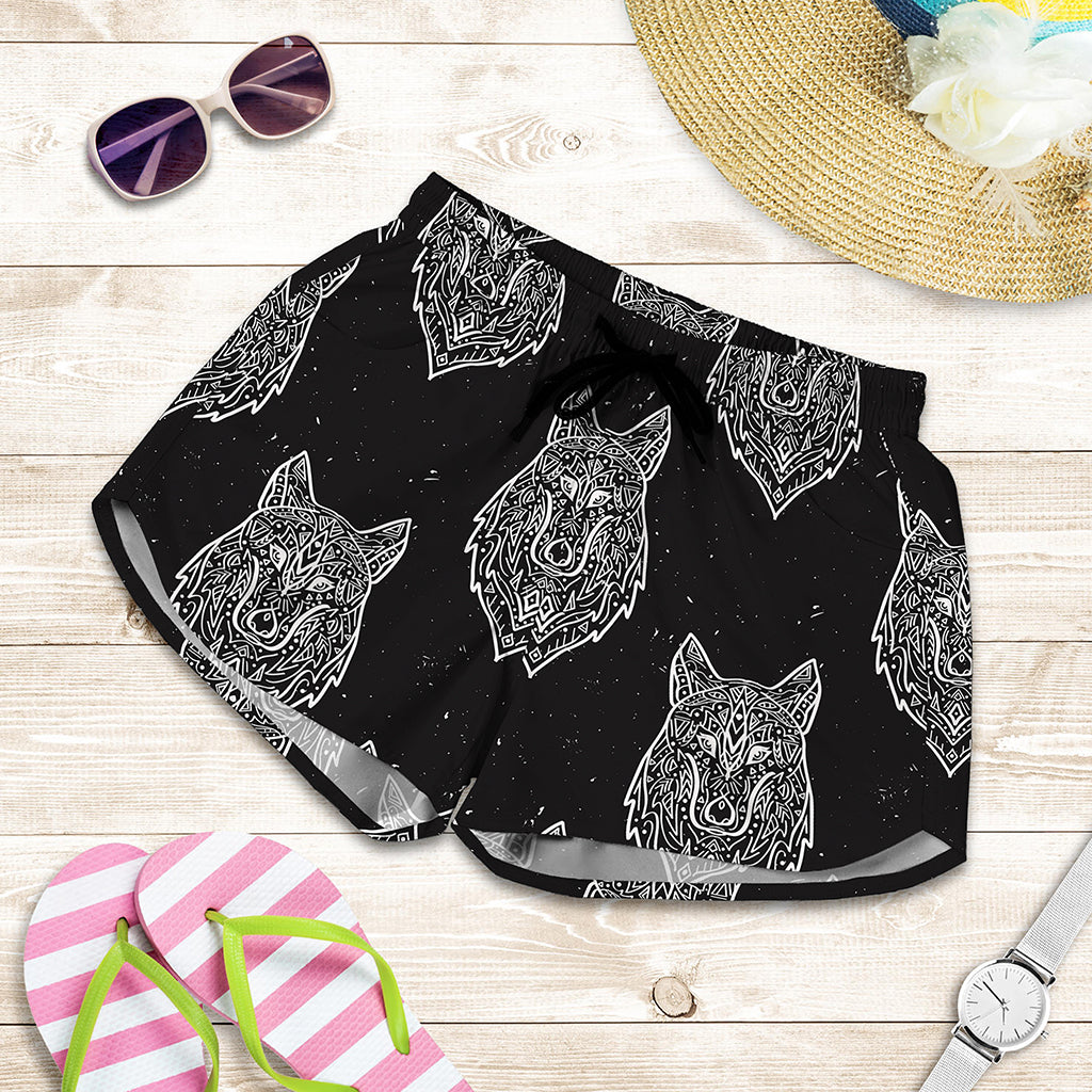 Native Tribal Wolf Pattern Print Women's Shorts