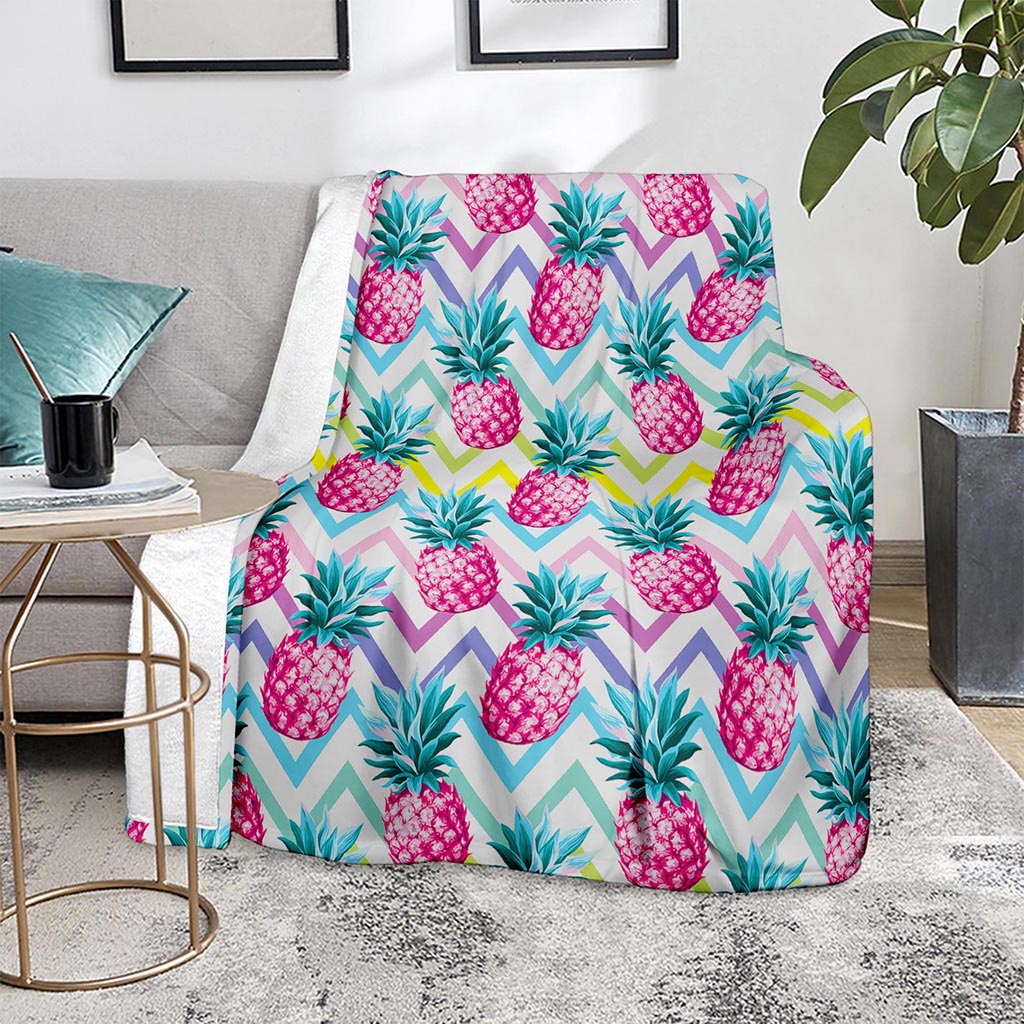 Neon Zig Zag Pineapple Pattern Print Blanket