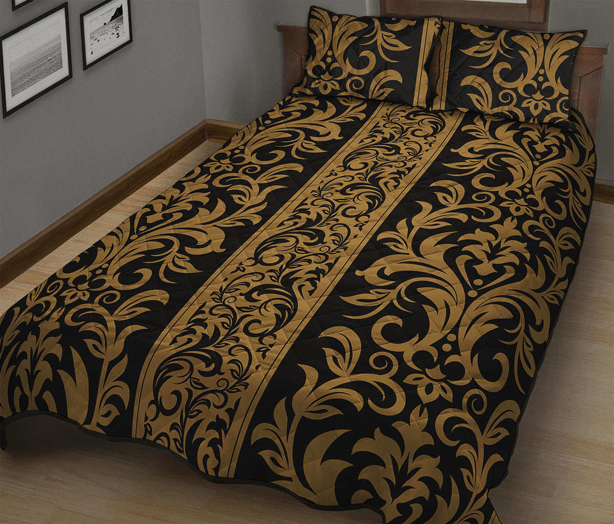Ornamental Western Damask Print Quilt Bed Set