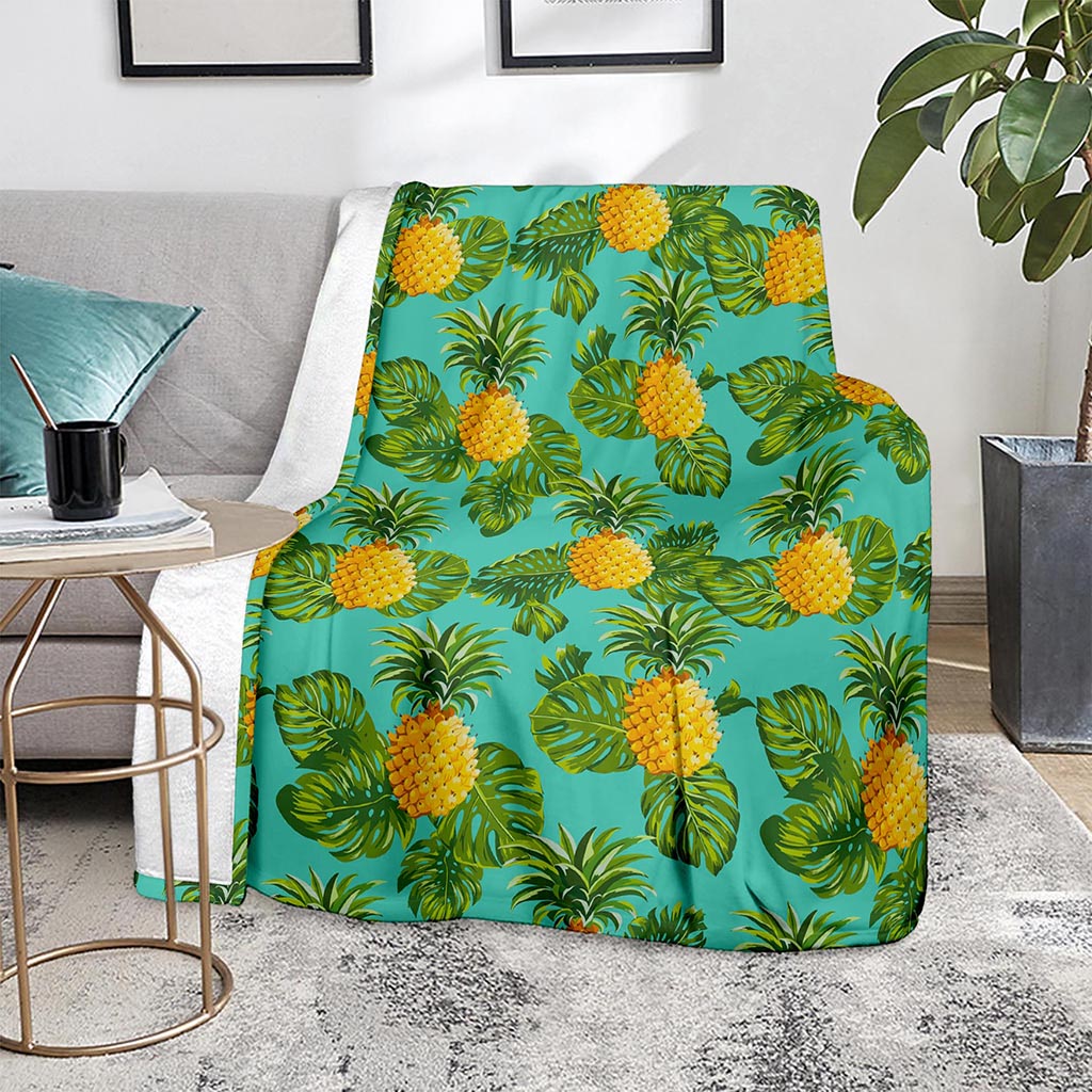 Palm Leaf Pineapple Pattern Print Blanket