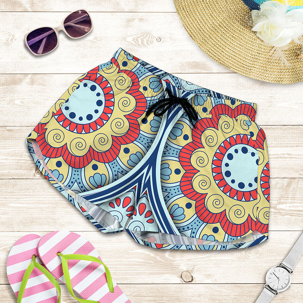 Pastel Ornament Mandala Print Women's Shorts