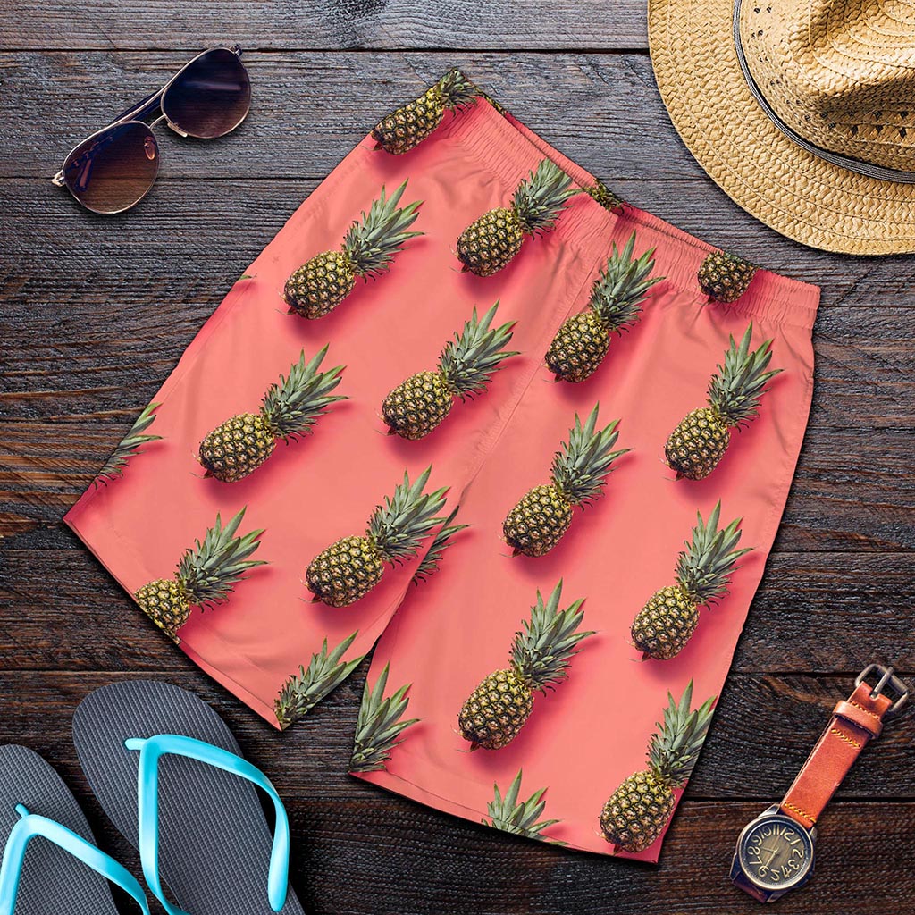 Pastel Pink Pineapple Pattern Print Men's Shorts