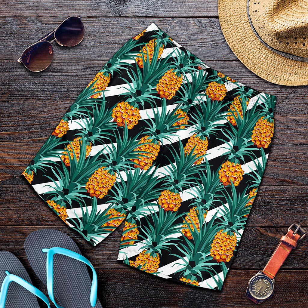 Pineapple Striped Pattern Print Men's Shorts