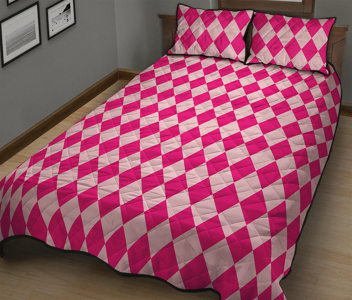 Pink Harlequin Pattern Print Quilt Bed Set