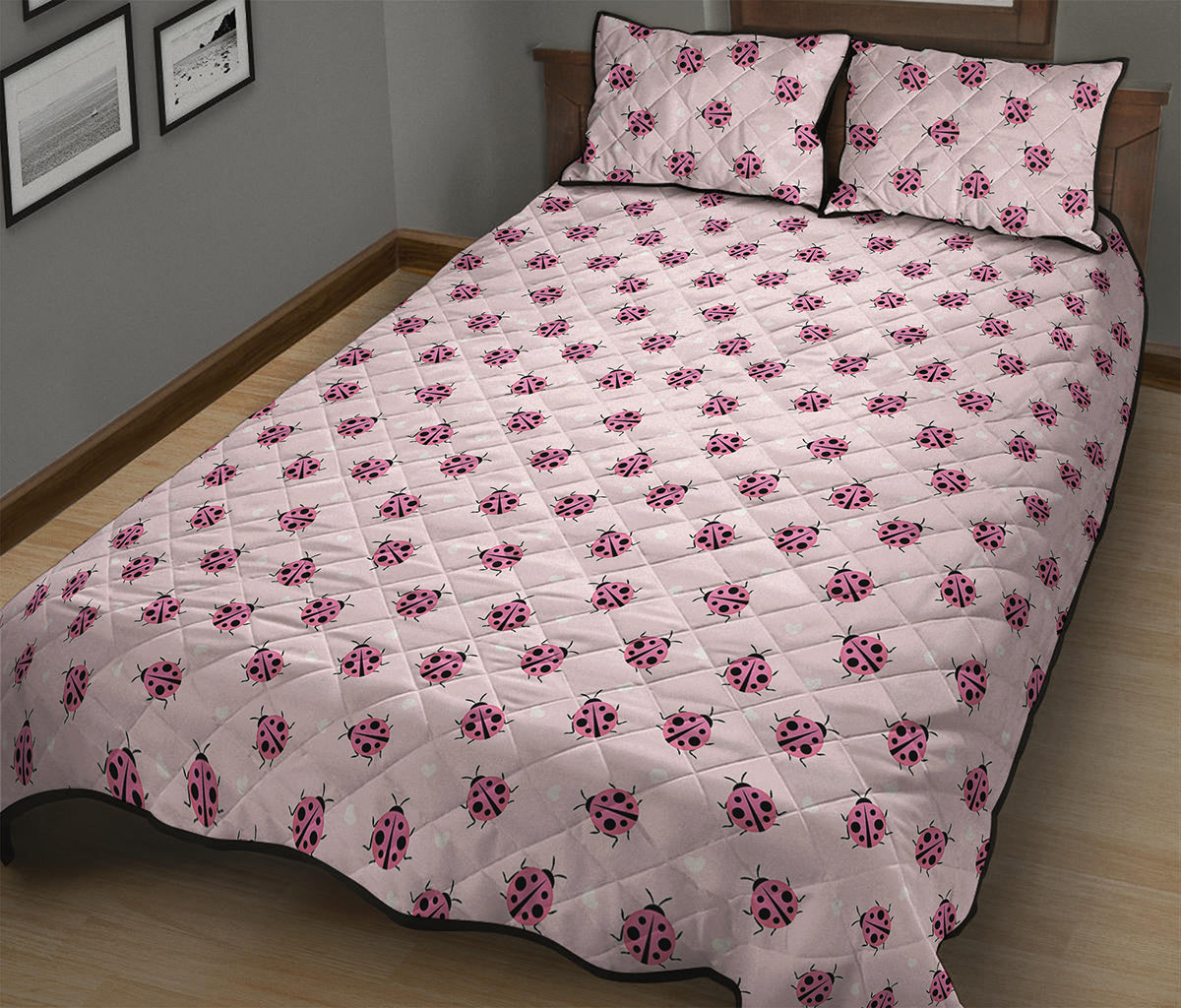 Pink Ladybug Pattern Print Quilt Bed Set